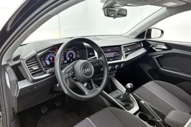 Audi A1 (2023) thumbnail 10