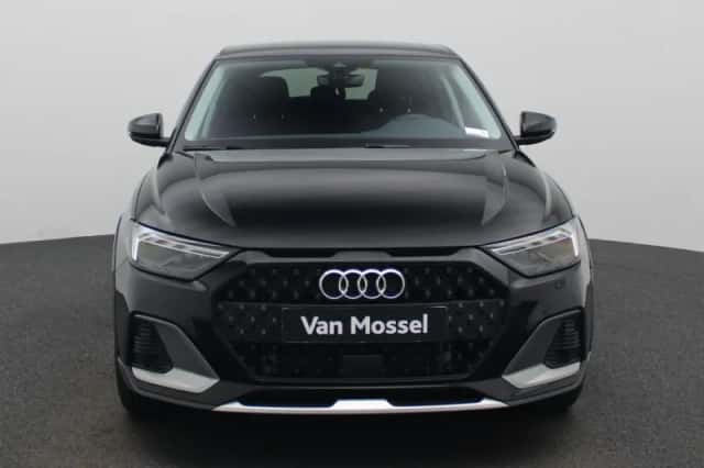 Audi A1 (2025) thumbnail 3