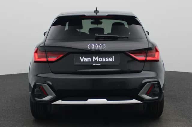 Audi A1 (2025) thumbnail 5