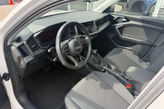Audi A1 (2025) thumbnail 5