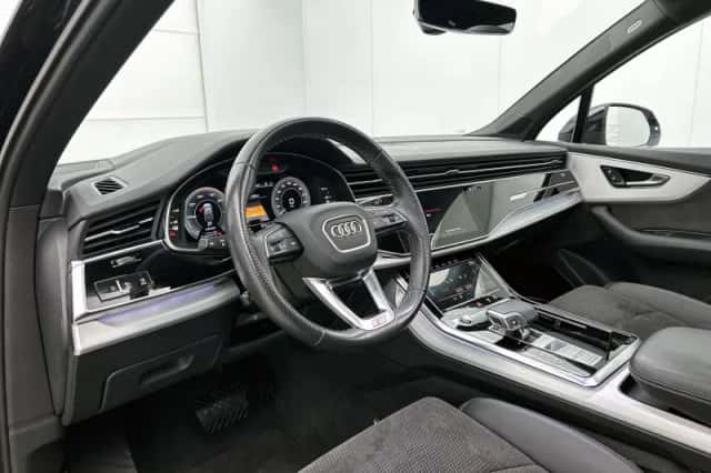 Audi Q7 (2021) thumbnail 12