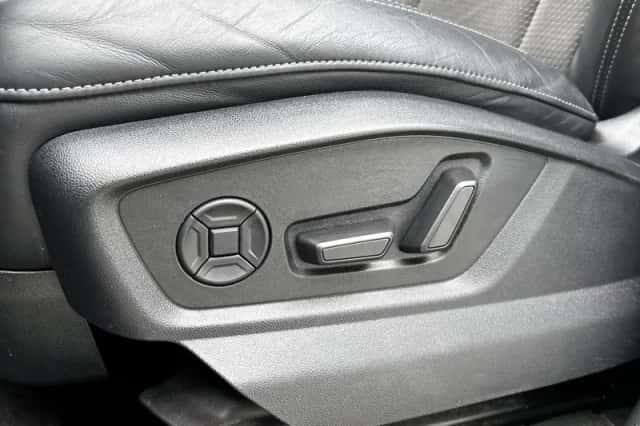 Audi Q7 (2021) thumbnail 16