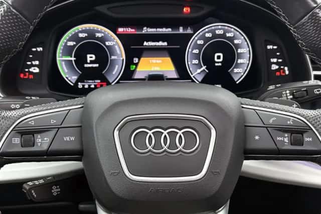 Audi Q7 (2021) thumbnail 17