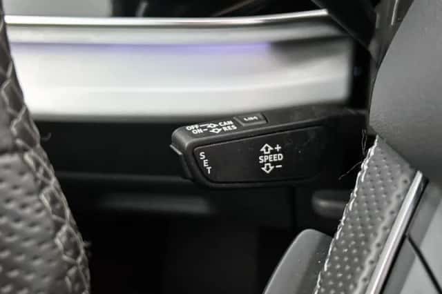 Audi Q7 (2021) thumbnail 27