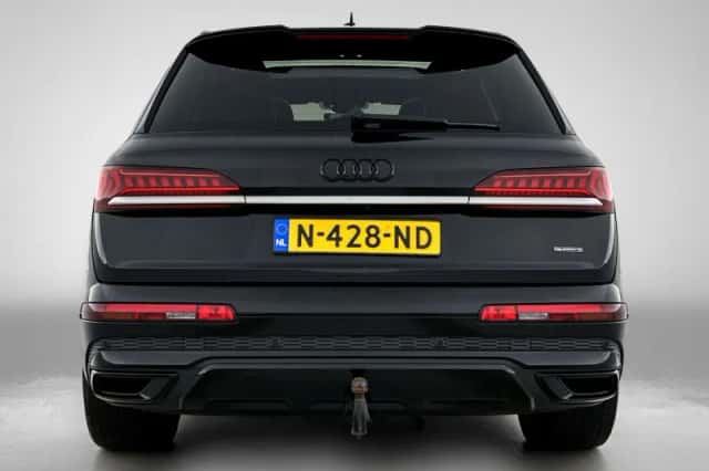 Audi Q7 (2021) thumbnail 4