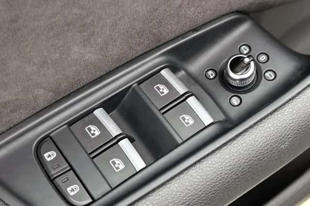 Audi Q7 (2021) thumbnail 31