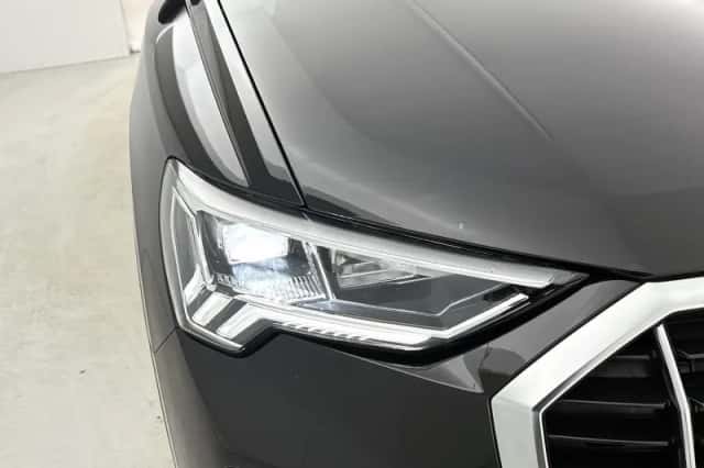 Audi Q3 (2022) thumbnail 7