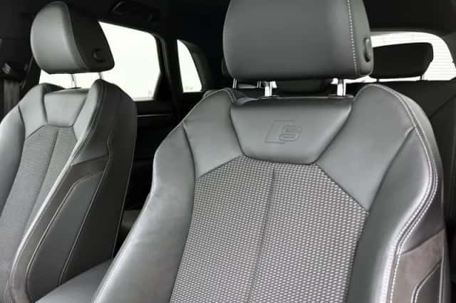 Audi Q3 (2022) thumbnail 10