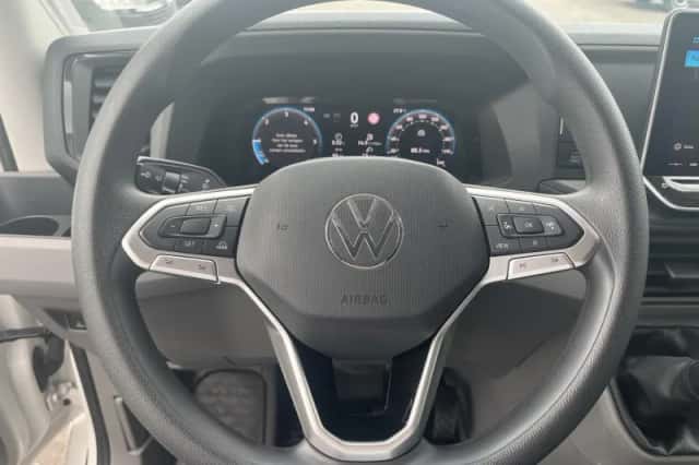 Volkswagen Crafter (2024) thumbnail 4