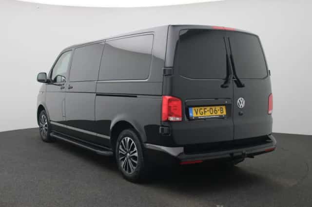 Volkswagen Transporter (2020) thumbnail 2