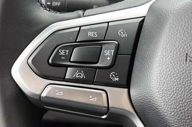 Volkswagen Transporter (2024) thumbnail 6