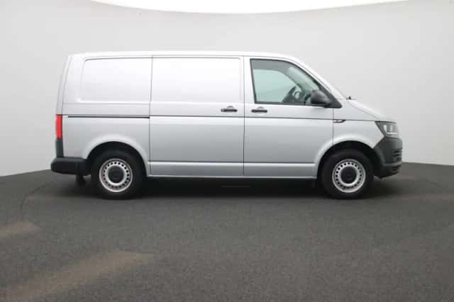 Volkswagen Transporter (2019) thumbnail 6