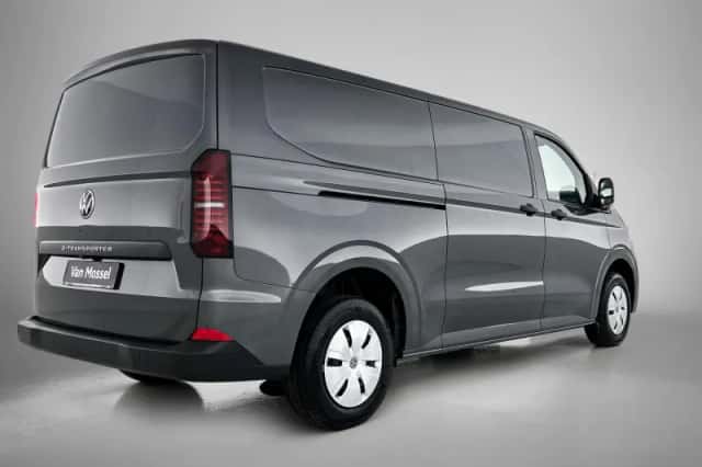 Volkswagen E-Transporter (2026) thumbnail 4