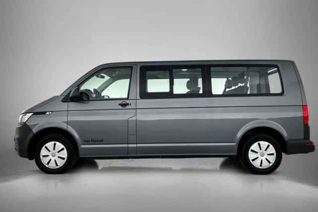 Volkswagen Transporter (2022) thumbnail 2