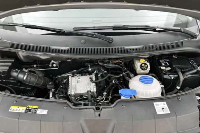 Volkswagen Transporter (2022) thumbnail 22
