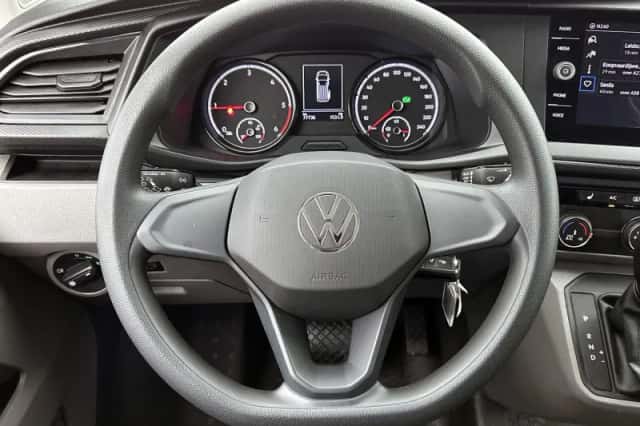 Volkswagen Transporter (2022) thumbnail 24