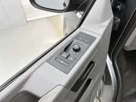 Volkswagen Transporter thumbnail 26