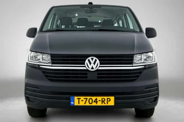 Volkswagen Transporter (2022) thumbnail 5
