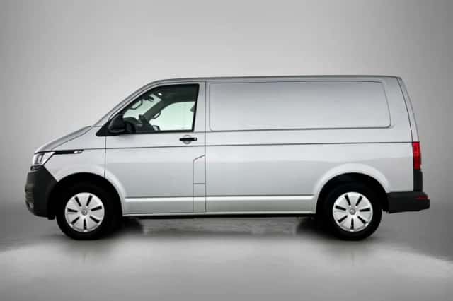 Volkswagen Transporter (2021) thumbnail 2