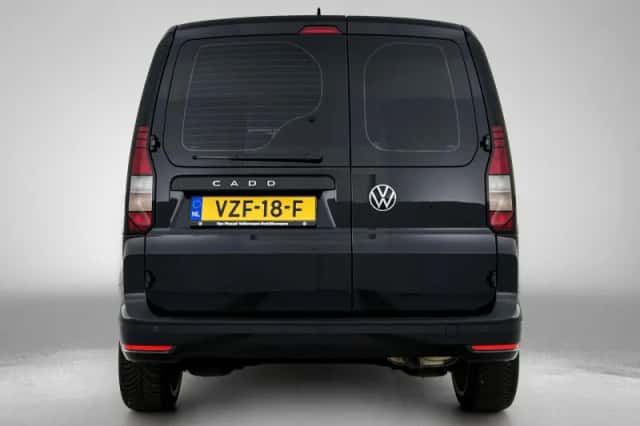 Volkswagen Caddy (2023) thumbnail 3