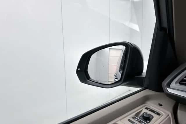 Volkswagen Multivan (2026) thumbnail 21