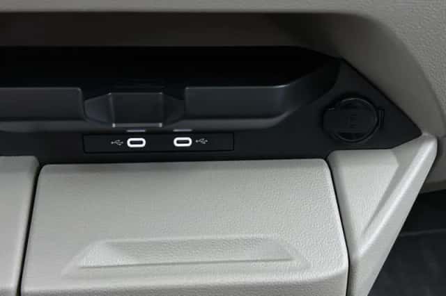 Volkswagen Multivan (2026) thumbnail 32