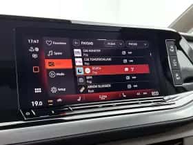 Volkswagen Multivan thumbnail 7