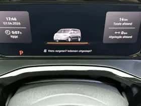 Volkswagen Multivan thumbnail 9