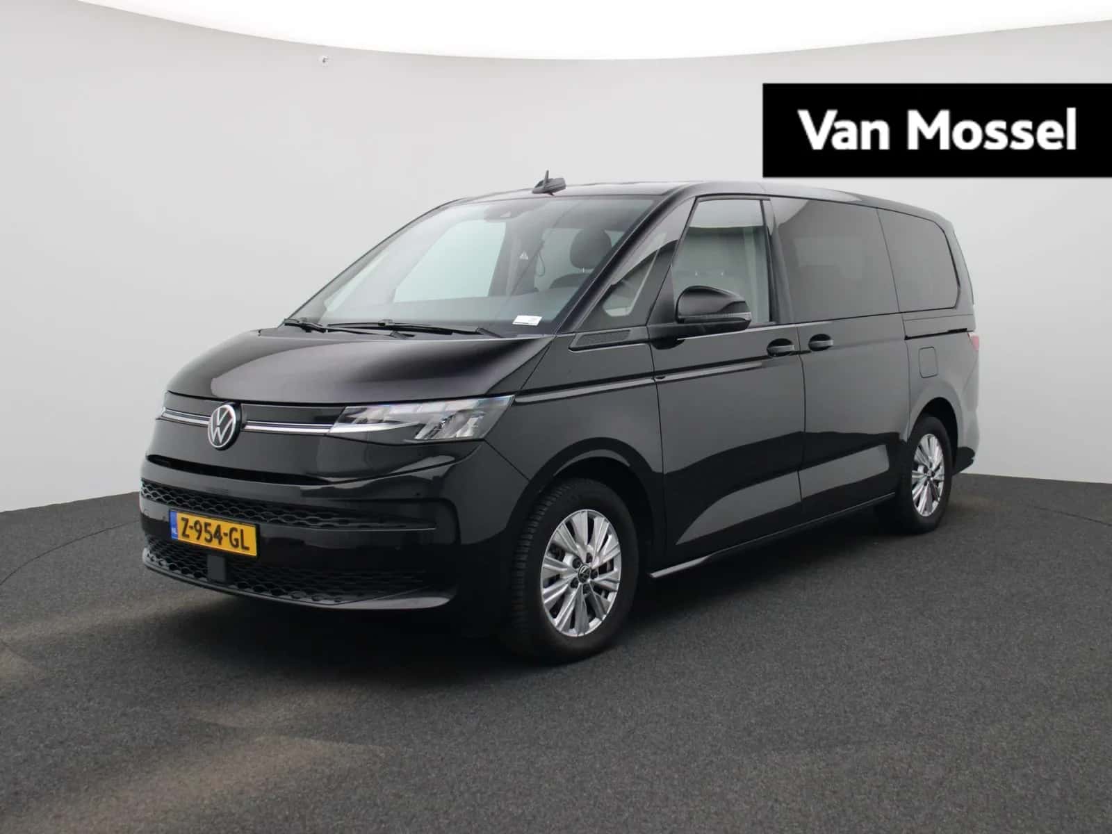 Volkswagen Multivan (2024) — foto 1