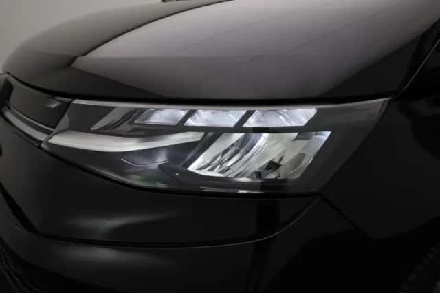 Volkswagen Multivan (2024) thumbnail 15