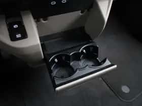 Volkswagen Multivan thumbnail 34