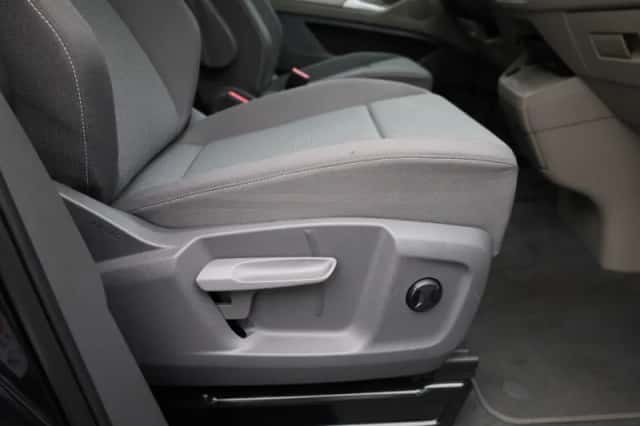 Volkswagen Multivan (2024) thumbnail 39