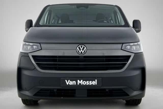Volkswagen E-Transporter (2026) thumbnail 5