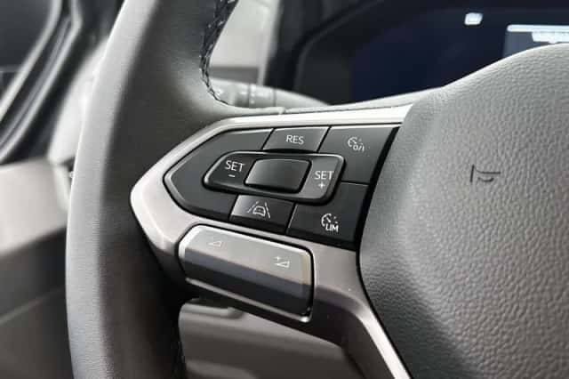 Volkswagen E-Transporter (2026) thumbnail 6