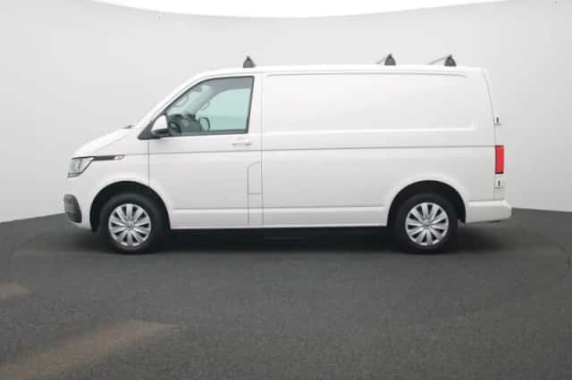 Volkswagen Transporter (2021) thumbnail 4