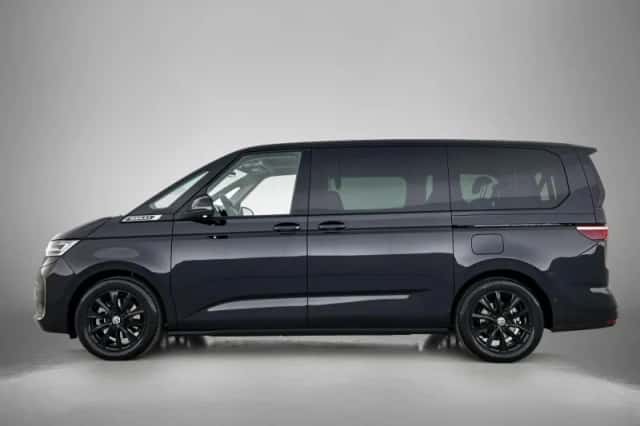 Volkswagen Multivan (2026) thumbnail 2