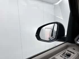 Volkswagen Multivan thumbnail 23