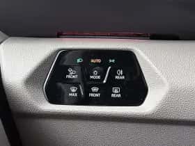 Volkswagen Multivan thumbnail 25