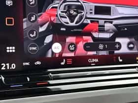 Volkswagen Multivan thumbnail 8
