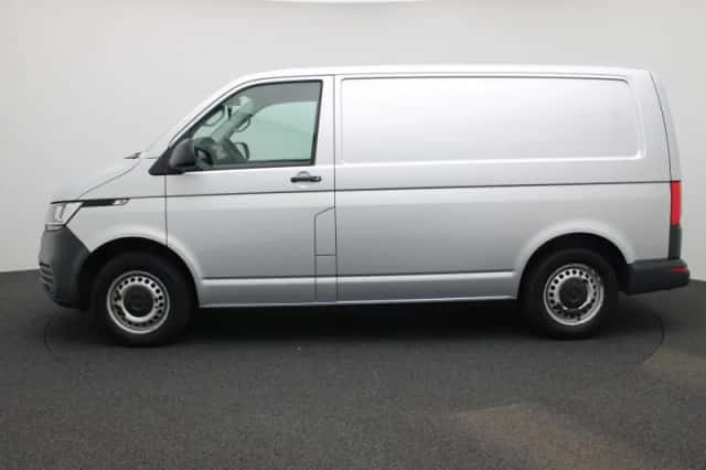Volkswagen Transporter (2021) thumbnail 4
