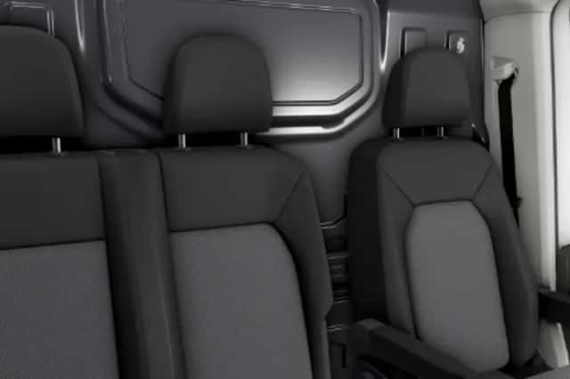 Volkswagen Crafter (2022) thumbnail 5