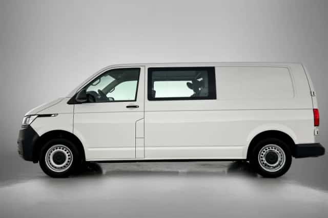 Volkswagen Transporter (2021) thumbnail 2