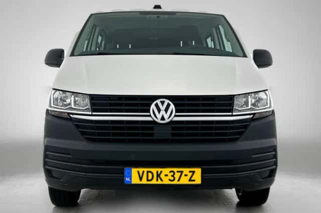 Volkswagen Transporter (2021) thumbnail 5