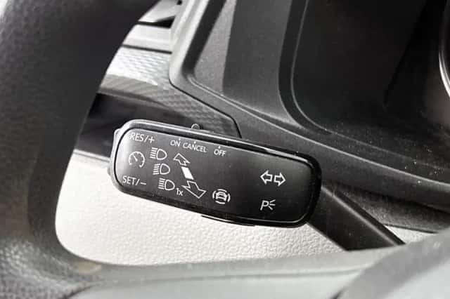 Volkswagen Transporter (2021) thumbnail 6