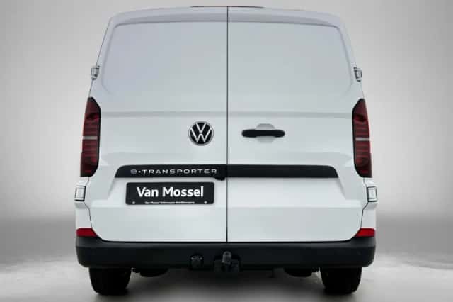 Volkswagen Transporter (2025) thumbnail 3