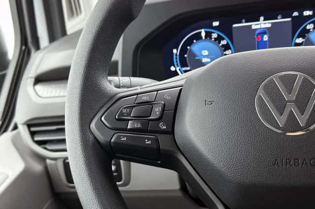 Volkswagen Transporter (2025) thumbnail 6