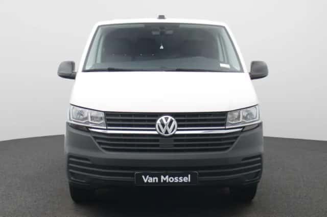 Volkswagen Transporter (2022) thumbnail 3