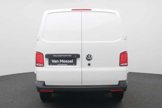 Volkswagen Transporter (2022) thumbnail 5