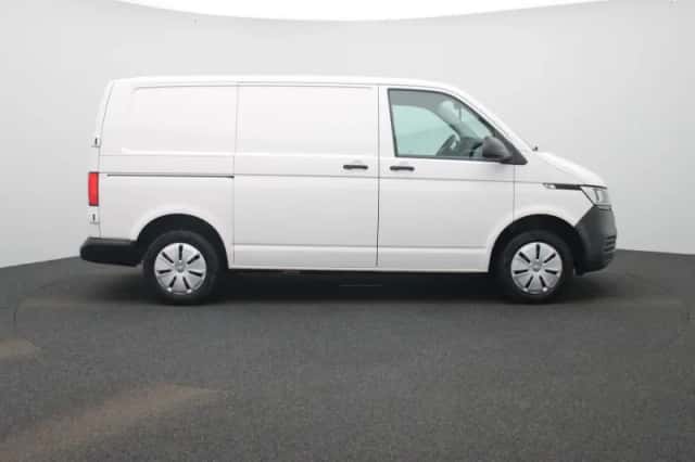 Volkswagen Transporter (2022) thumbnail 6