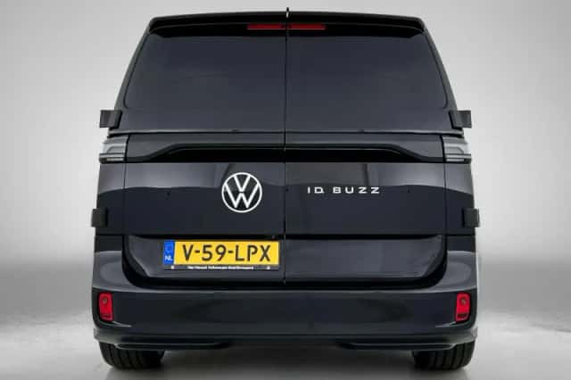 Volkswagen ID. Buzz (2025) thumbnail 3
